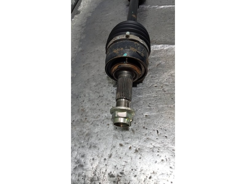 Recambio de transmision delantera derecha para ssangyong tivoli 1.6 turbodiesel cat referencia OEM IAM   