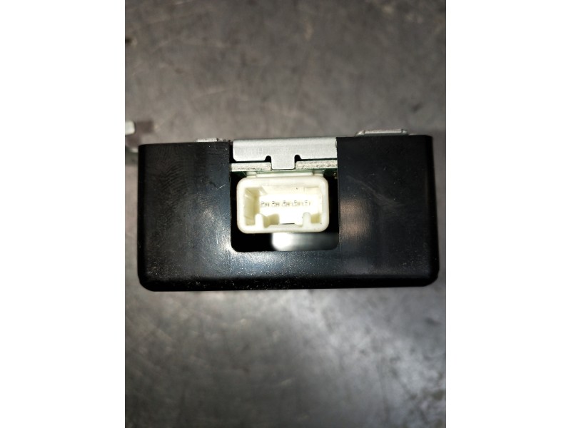 Recambio de modulo electronico para toyota iq básico referencia OEM IAM 8974152262 61B488000 