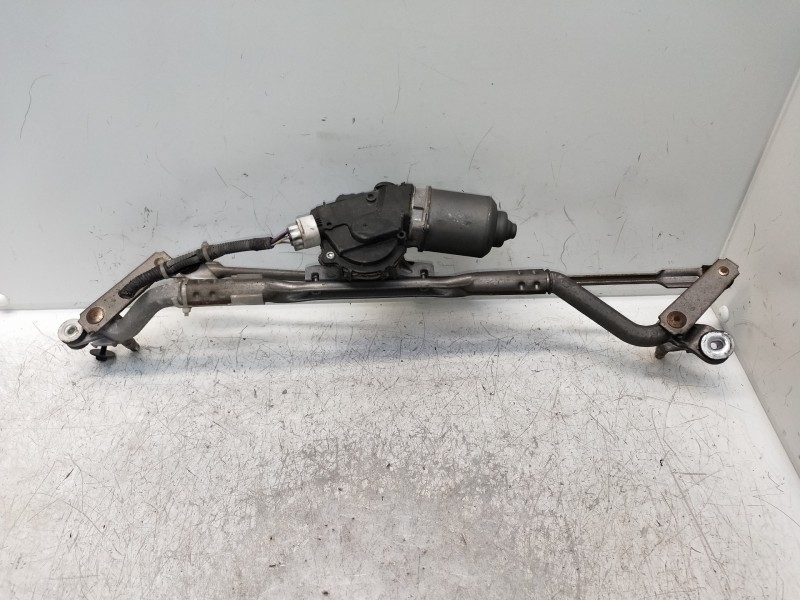 Recambio de motor limpia delantero para toyota iq básico referencia OEM IAM   