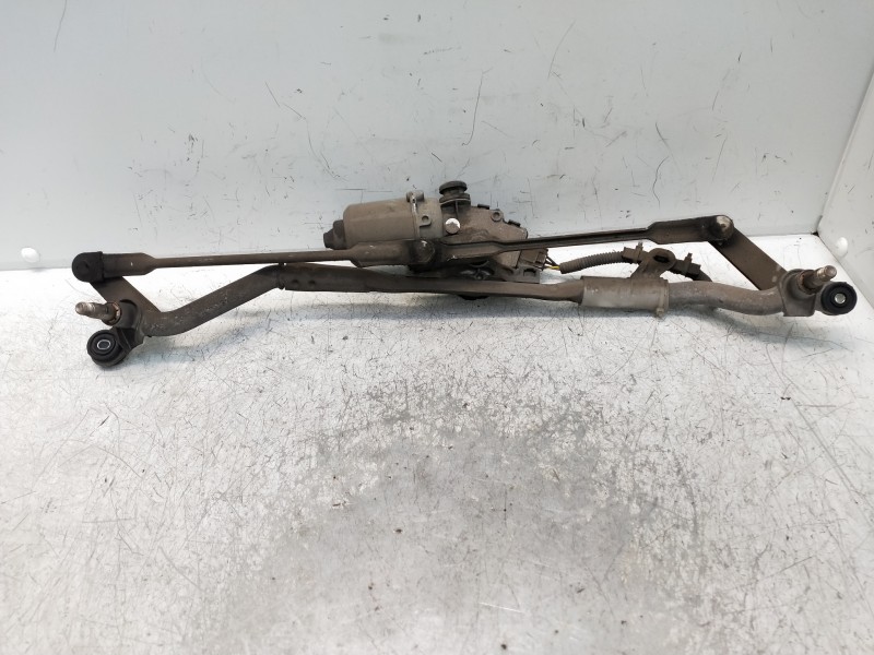 Recambio de motor limpia delantero para toyota iq básico referencia OEM IAM   