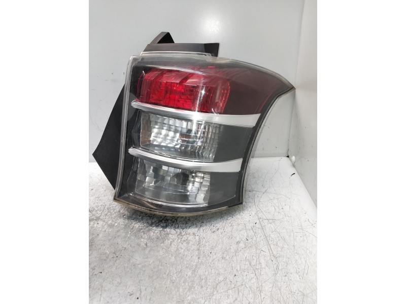 Recambio de piloto trasero derecho para toyota iq básico referencia OEM IAM   