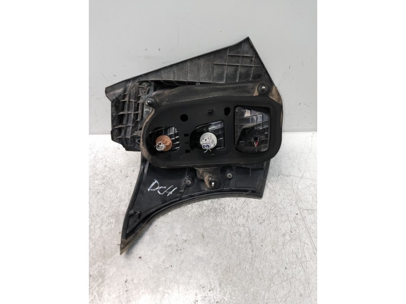 Recambio de piloto trasero derecho para toyota iq básico referencia OEM IAM   