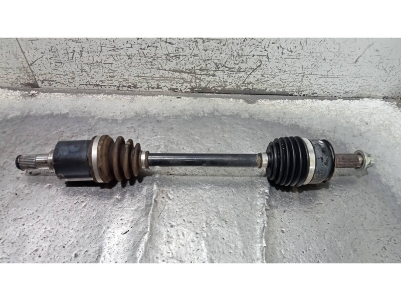 Recambio de transmision delantera izquierda para ssangyong tivoli 1.6 turbodiesel cat referencia OEM IAM   