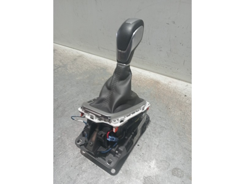 Recambio de palanca cambio para ford mondeo lim. hybrid vignale referencia OEM IAM DG987K004DD3JA6  