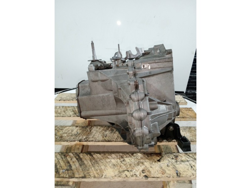 Recambio de caja cambios para peugeot 308 sw sport referencia OEM IAM 20CA01 0347067 