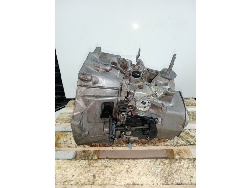 Recambio de caja cambios para peugeot 308 sw sport referencia OEM IAM 20CA01 0347067 