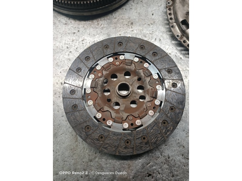 Recambio de kit embrague para seat altea xl (5p5) reference referencia OEM IAM 323064110 123042610 