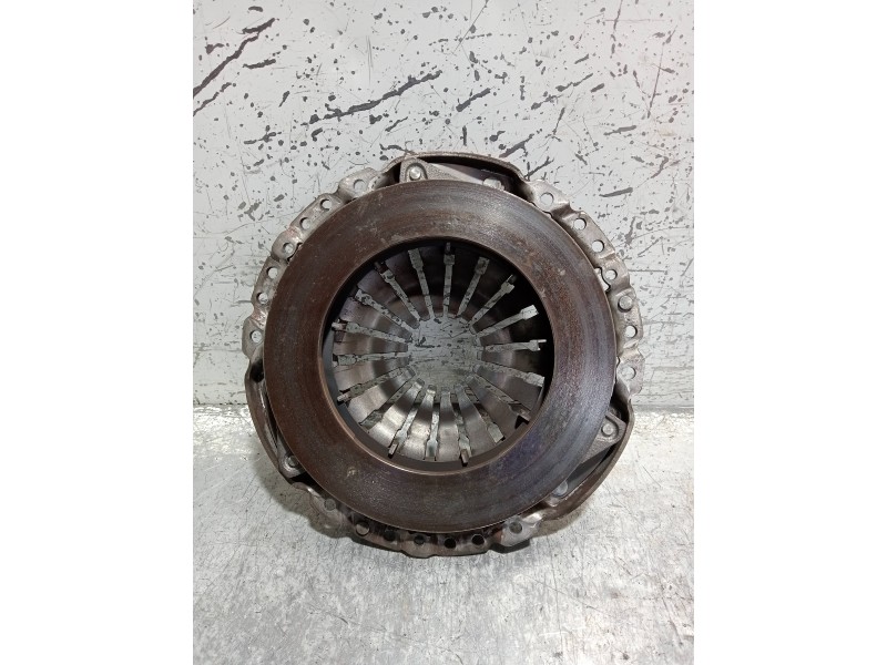 Recambio de kit embrague para renault clio iii 1.5 dci diesel fap referencia OEM IAM 8200335084  