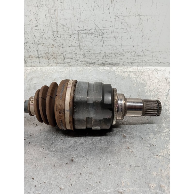Recambio de transmision delantera izquierda para toyota corolla verso (r1) 2.2 d-4d luna referencia OEM IAM EUJ104BP18  
