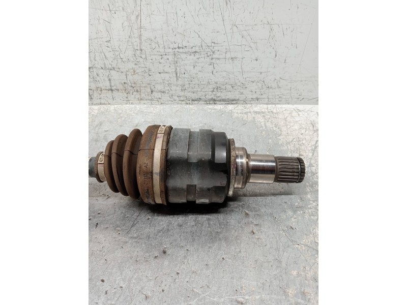 Recambio de transmision delantera izquierda para toyota corolla verso (r1) 2.2 d-4d luna referencia OEM IAM EUJ104BP18  