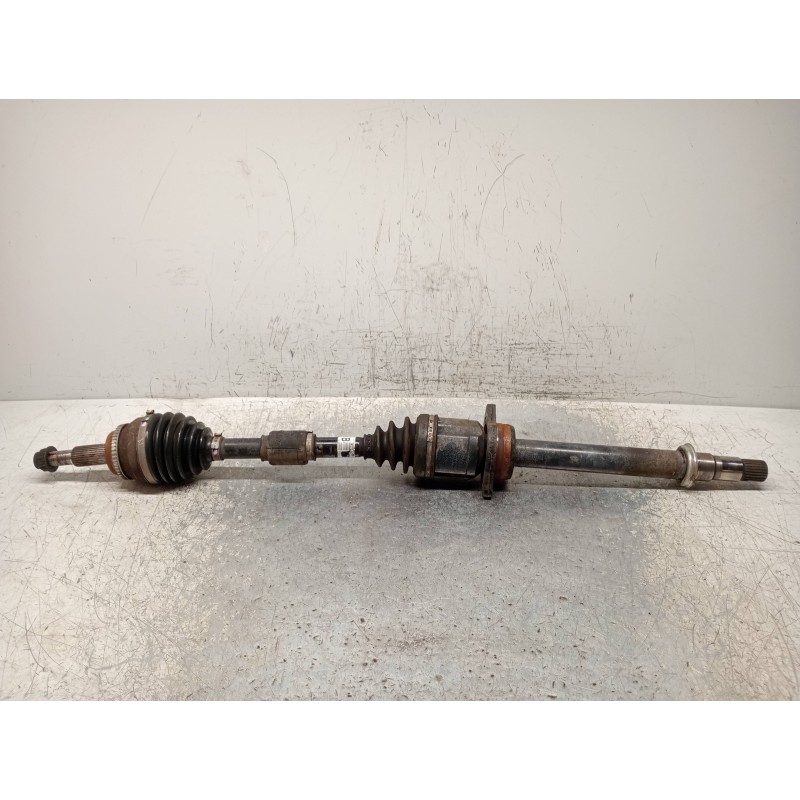 Recambio de transmision delantera derecha para toyota corolla verso (r1) 2.2 d-4d luna referencia OEM IAM EUJ104BP16  