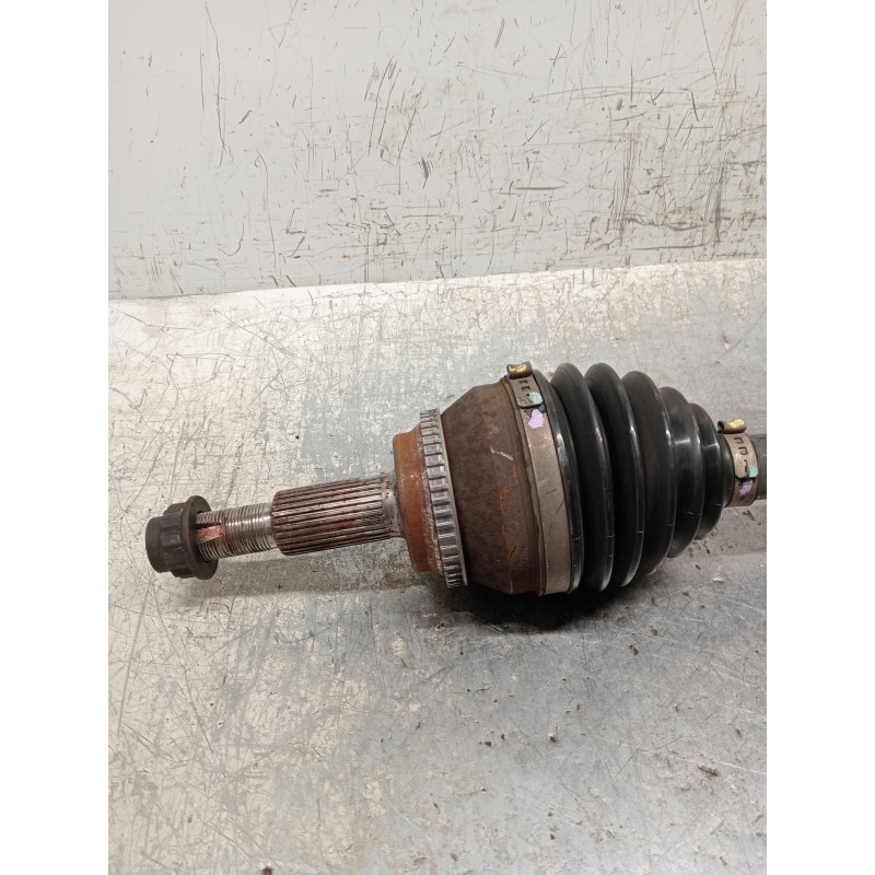 Recambio de transmision delantera derecha para toyota corolla verso (r1) 2.2 d-4d luna referencia OEM IAM EUJ104BP16  