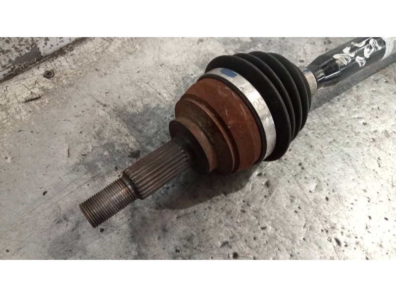 Recambio de transmision delantera derecha para renault zoe referencia OEM IAM 391008720R  