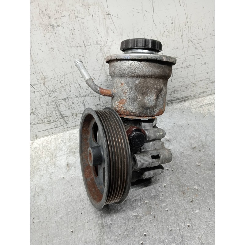 Recambio de bomba direccion para toyota corolla verso (r1) 2.2 d-4d luna referencia OEM IAM   