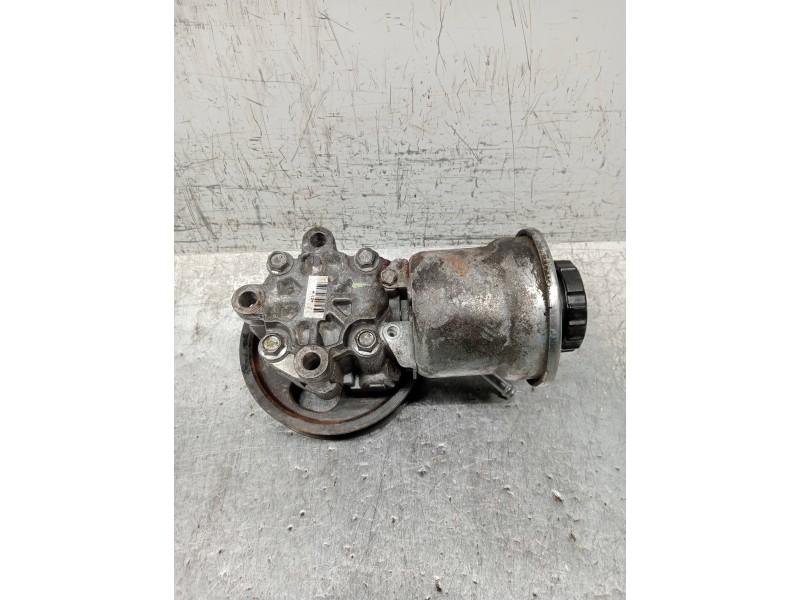 Recambio de bomba direccion para toyota corolla verso (r1) 2.2 d-4d luna referencia OEM IAM   