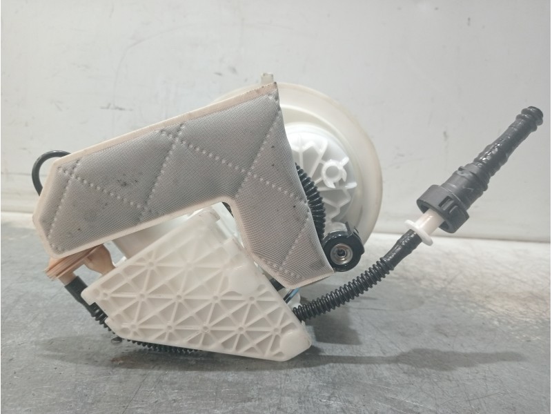 Recambio de bomba combustible para toyota iq básico referencia OEM IAM   