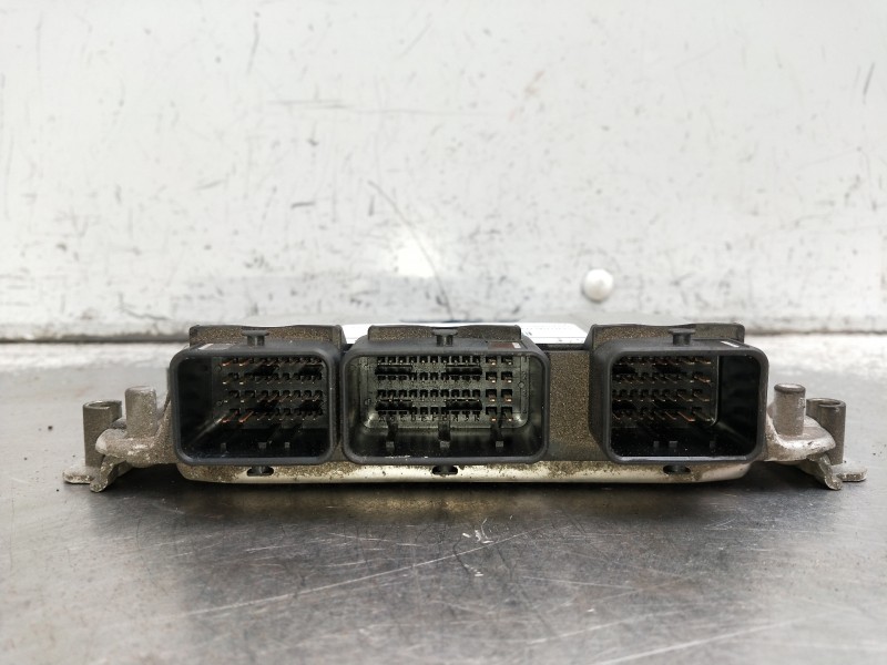 Recambio de centralita motor uce para citroen c3 pluriel 1.6 16v sensodrive referencia OEM IAM 9650347880 0261207860 9647972980