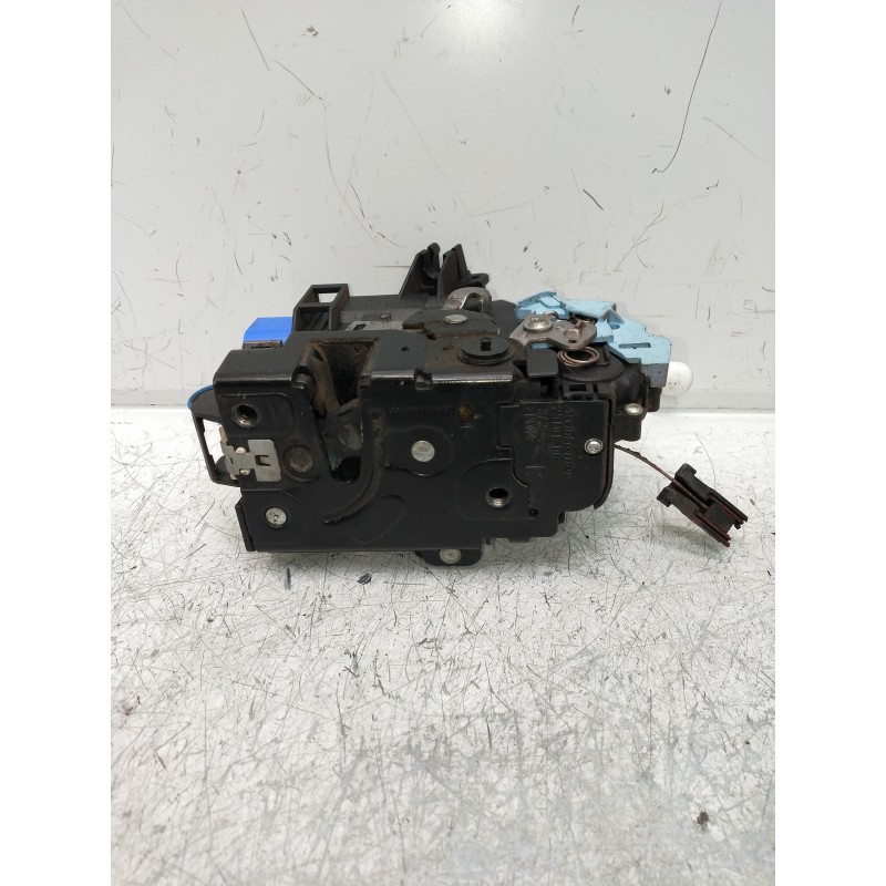 Recambio de motor cierre centralizado trasero derecho para skoda octavia combi (1z5) easy referencia OEM IAM 7L0839016D  5P