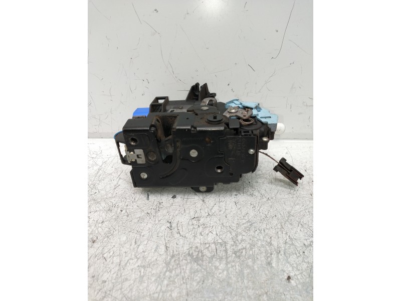 Recambio de motor cierre centralizado trasero derecho para skoda octavia combi (1z5) easy referencia OEM IAM 7L0839016D  5P