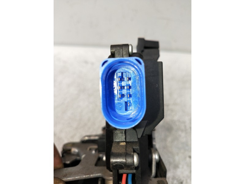 Recambio de motor cierre centralizado trasero derecho para skoda octavia combi (1z5) easy referencia OEM IAM 7L0839016D  5P