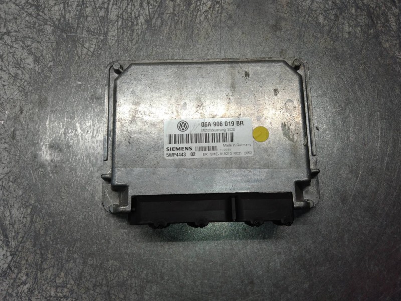 Recambio de centralita motor uce para seat toledo (1m2) signo referencia OEM IAM 06A906019BR 5WP444302 