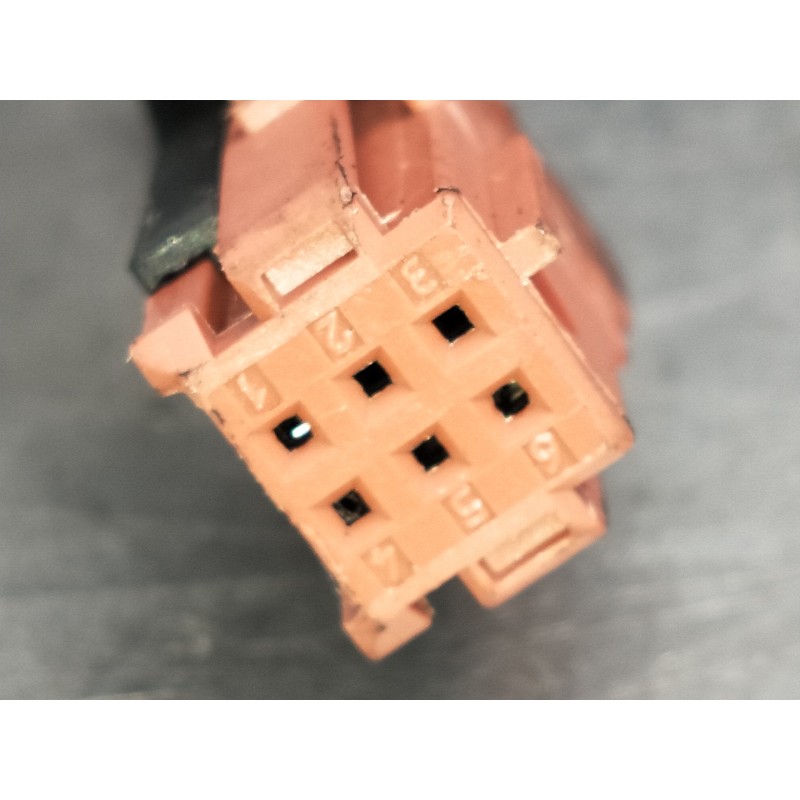 Recambio de retrovisor izquierdo para citroen c3 pluriel 1.6 16v sensodrive referencia OEM IAM ELECTRICO 2 ENCHUFES 5 CABLES