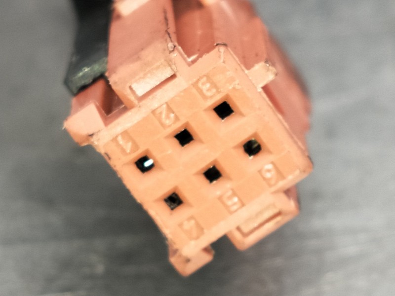 Recambio de retrovisor izquierdo para citroen c3 pluriel 1.6 16v sensodrive referencia OEM IAM ELECTRICO 2 ENCHUFES 5 CABLES