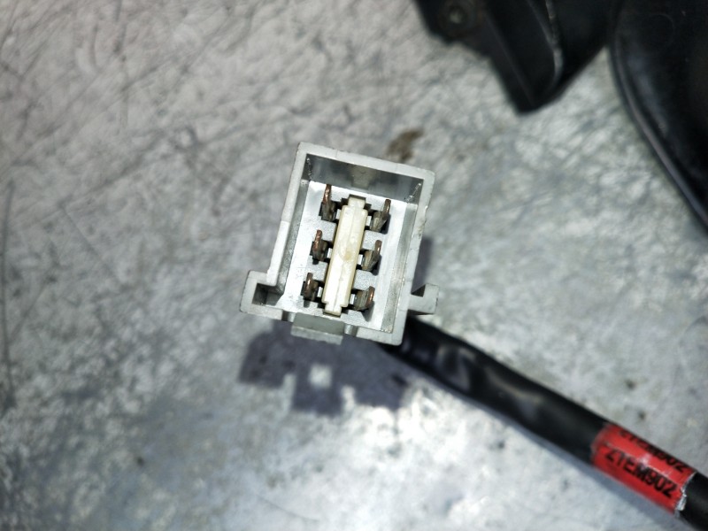 Recambio de retrovisor izquierdo para chrysler stratus berlina (ja) 2.0 le referencia OEM IAM  ELECTRICO 6 CABLES