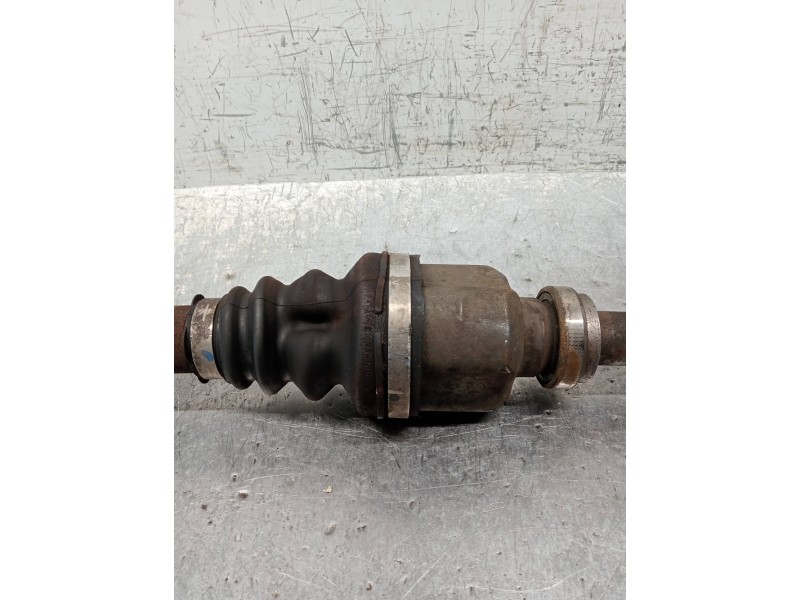 Recambio de transmision delantera derecha para peugeot 308 sw sport referencia OEM IAM 9661107480  