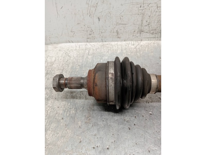 Recambio de transmision delantera derecha para peugeot 308 sw sport referencia OEM IAM 9661107480  