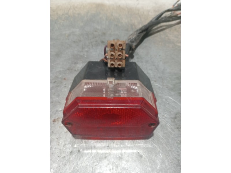 Recambio de piloto trasero central para polaris trail boss 325 referencia OEM IAM   