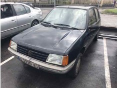 peugeot 205 berlina del año 1988