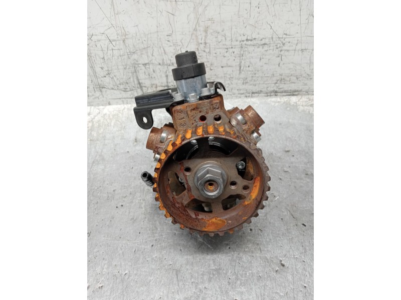 Recambio de bomba inyeccion para peugeot 308 sw sport referencia OEM IAM 0445010102 9683703780 