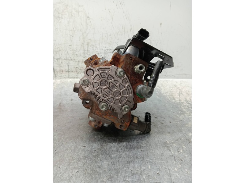 Recambio de bomba inyeccion para peugeot 308 sw sport referencia OEM IAM 0445010102 9683703780 