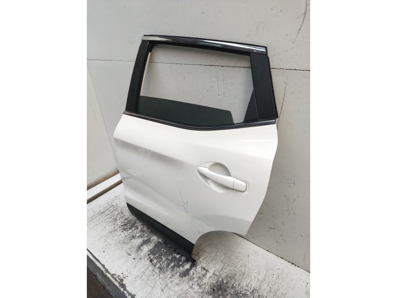 Recambio de puerta trasera izquierda para nissan qashqai (j11) acenta referencia OEM IAM   5P