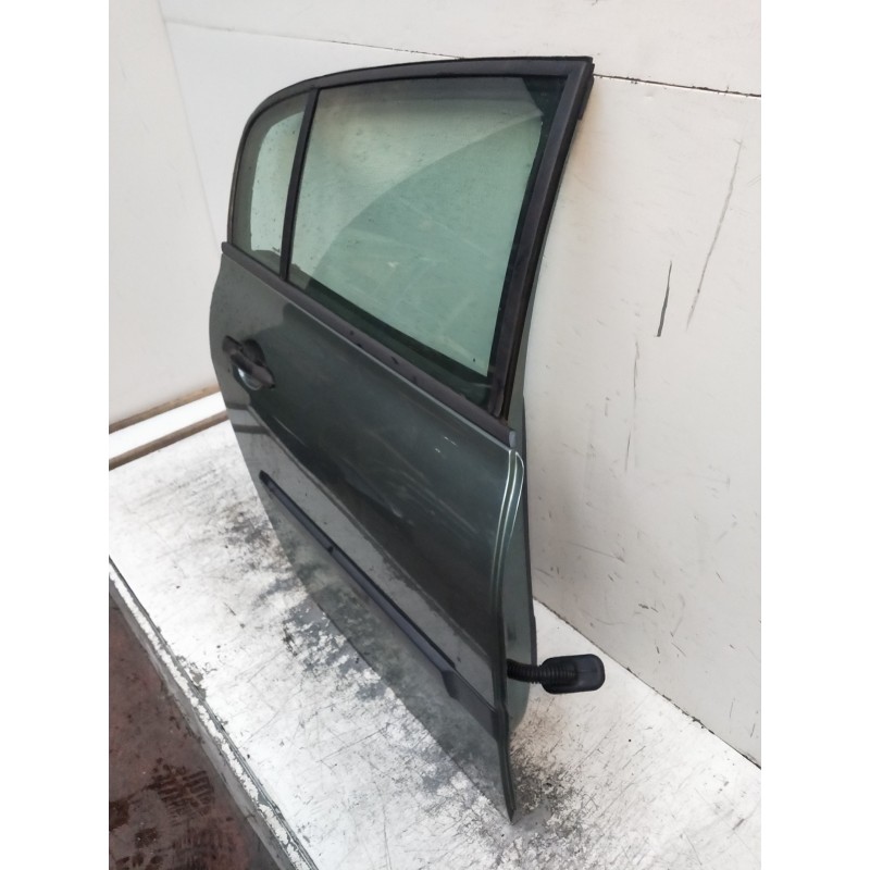 Recambio de puerta trasera derecha para renault megane ii classic berlina confort authentique referencia OEM IAM   5P