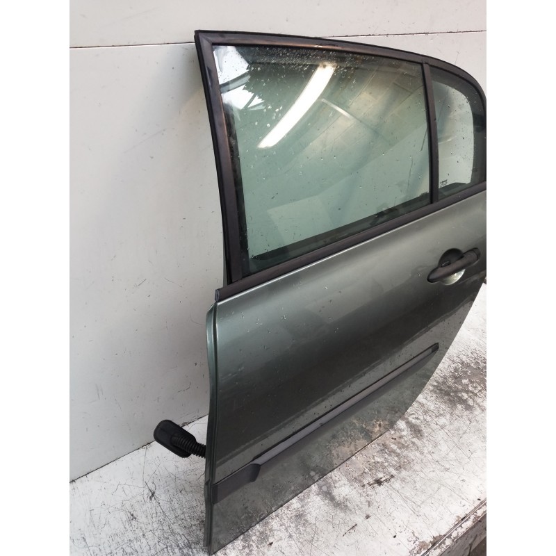 Recambio de puerta trasera izquierda para renault megane ii classic berlina confort authentique referencia OEM IAM   5P