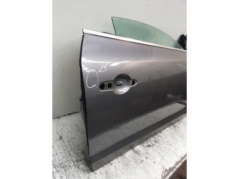 Recambio de puerta delantera derecha para renault laguna coupe initiale referencia OEM IAM   2P