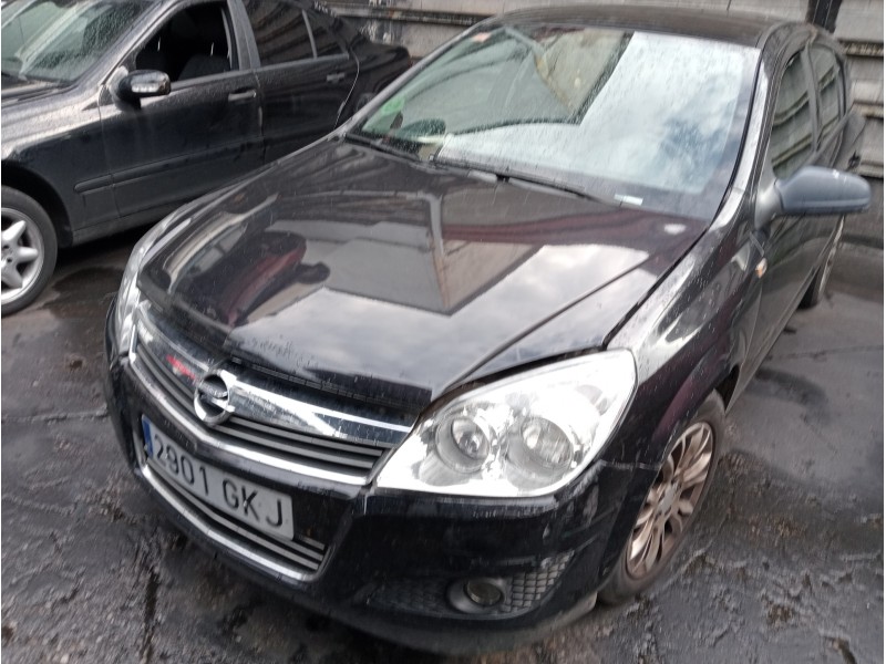 opel astra h berlina del año 2004