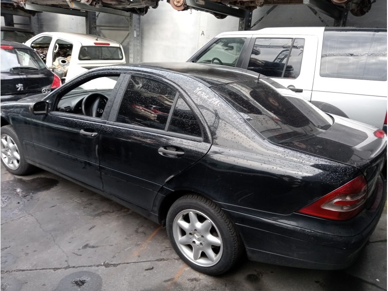 mercedes clase c (w203) berlina del año 2005