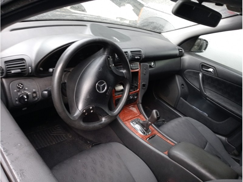 mercedes clase c (w203) berlina del año 2005