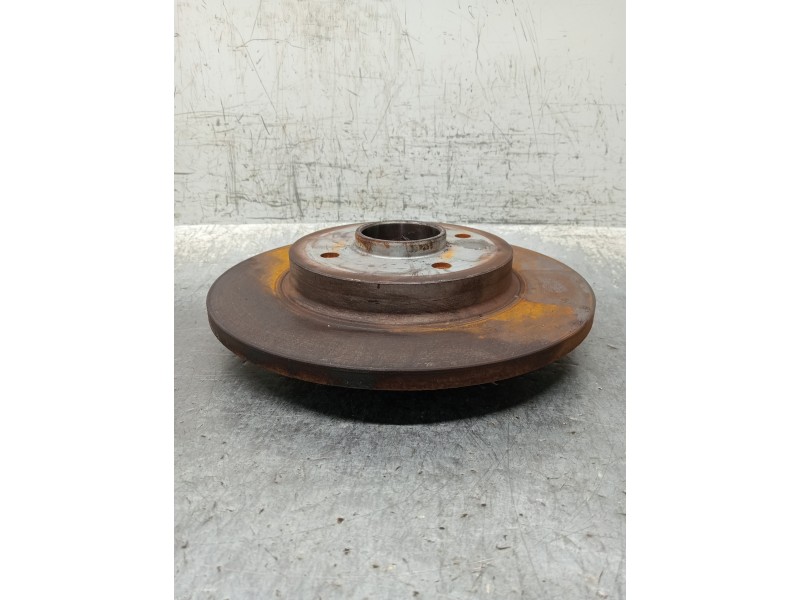 Recambio de disco freno trasero para peugeot 308 sw sport referencia OEM IAM   