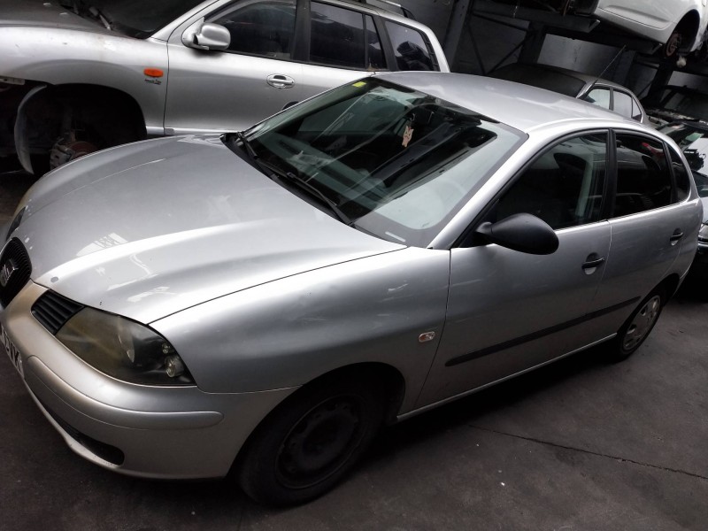 seat ibiza (6l1) del año 2004