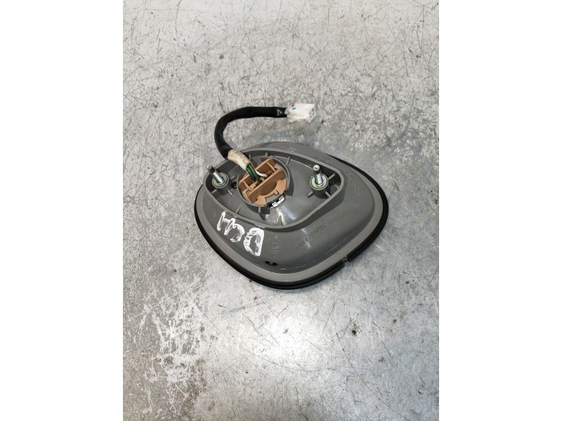 Recambio de piloto trasero derecho interior para lexus gs300 (jzs160) básico referencia OEM IAM   