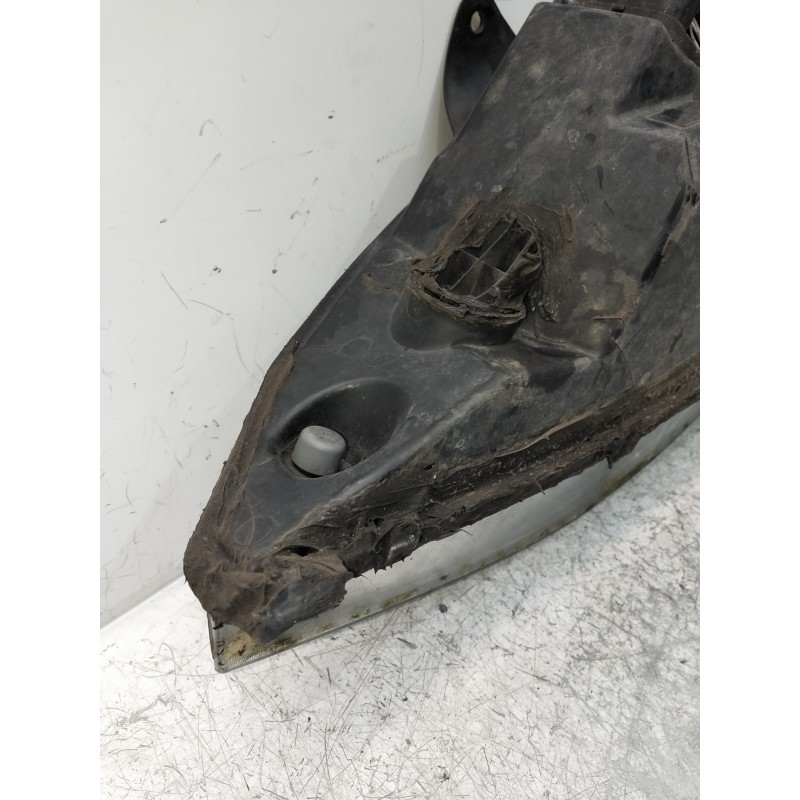 Recambio de faro derecho para ford focus berlina (cak) ambiente referencia OEM IAM 2M5113100BD  OJO VER FOTOS