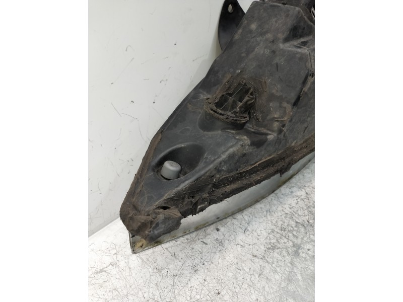 Recambio de faro derecho para ford focus berlina (cak) ambiente referencia OEM IAM 2M5113100BD  OJO VER FOTOS