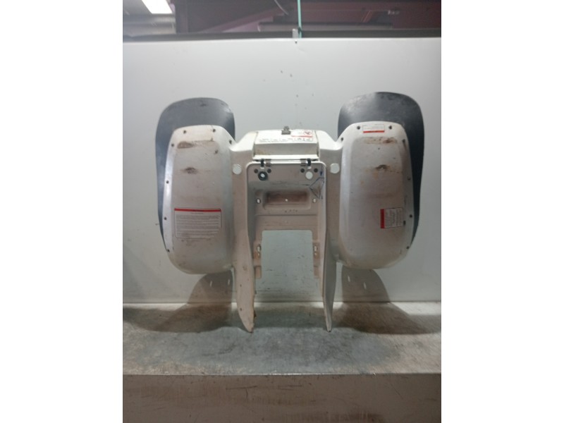 Recambio de faldon trasero para polaris trail boss 325 referencia OEM IAM  CON CAJA TRAS. VER FOTOS