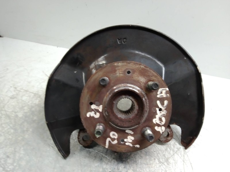 Recambio de mangueta delantera izquierda para honda jazz (gd1/5) 1.4 ls referencia OEM IAM   