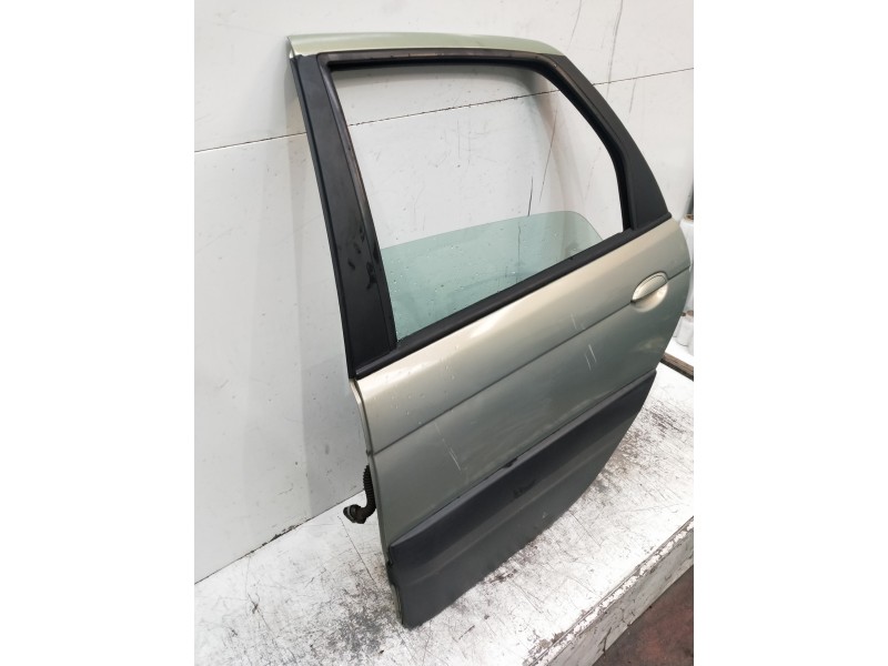 Recambio de puerta trasera izquierda para renault scenic rx4 (ja0) 1.9 dci referencia OEM IAM   5P