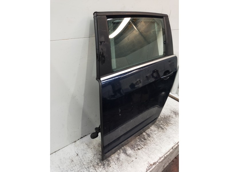 Recambio de puerta trasera izquierda para peugeot 5008 premium referencia OEM IAM   5P